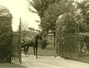 Shelburne Farms gate. Image is linked to the welcome center page for more information